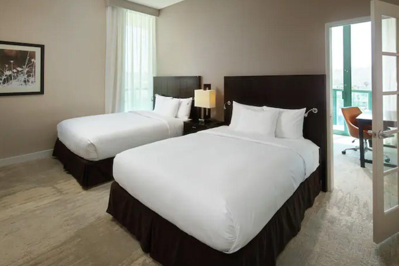 Doubletree By Hilton San Diego Hotel Circle Buitenkant foto