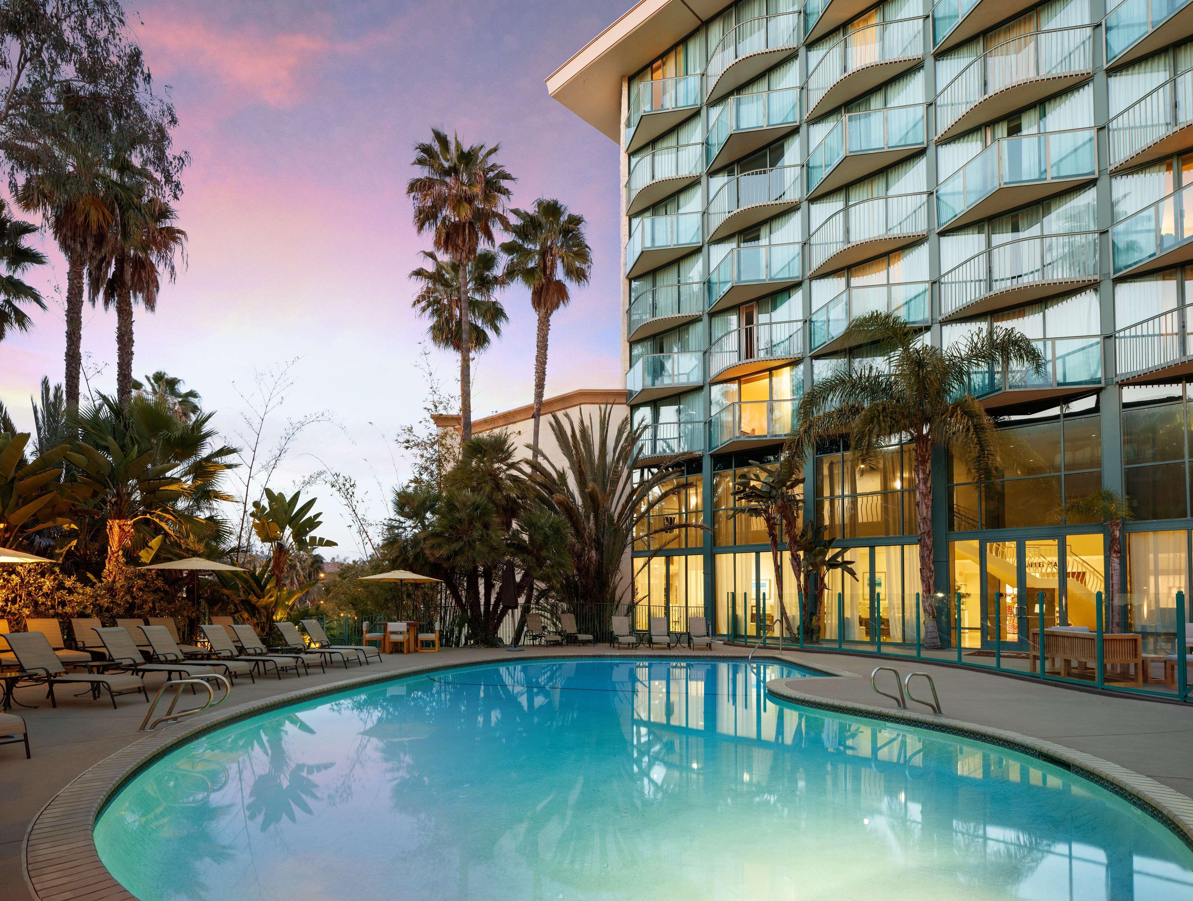 Doubletree By Hilton San Diego Hotel Circle Buitenkant foto