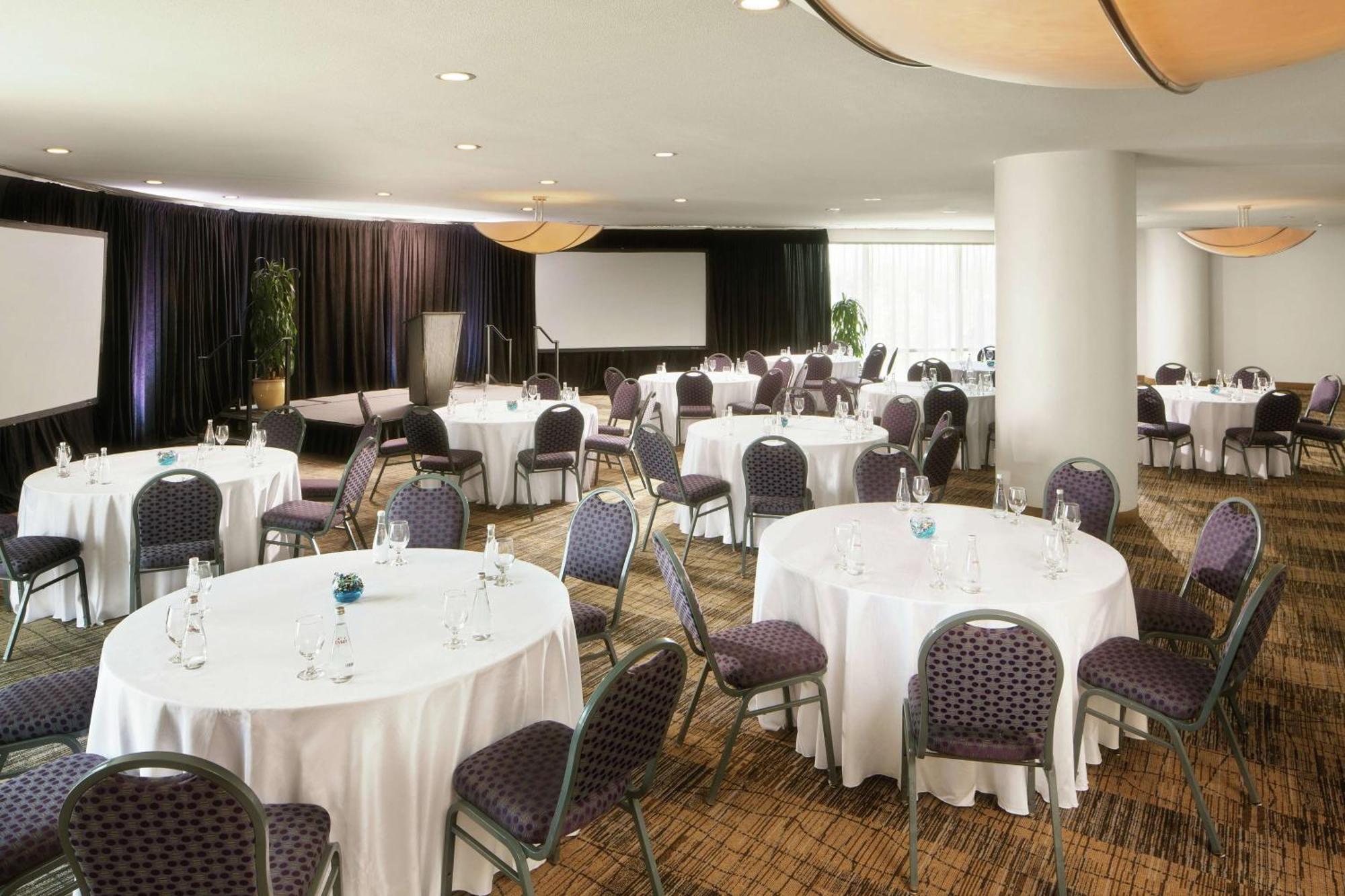 Doubletree By Hilton San Diego Hotel Circle Buitenkant foto