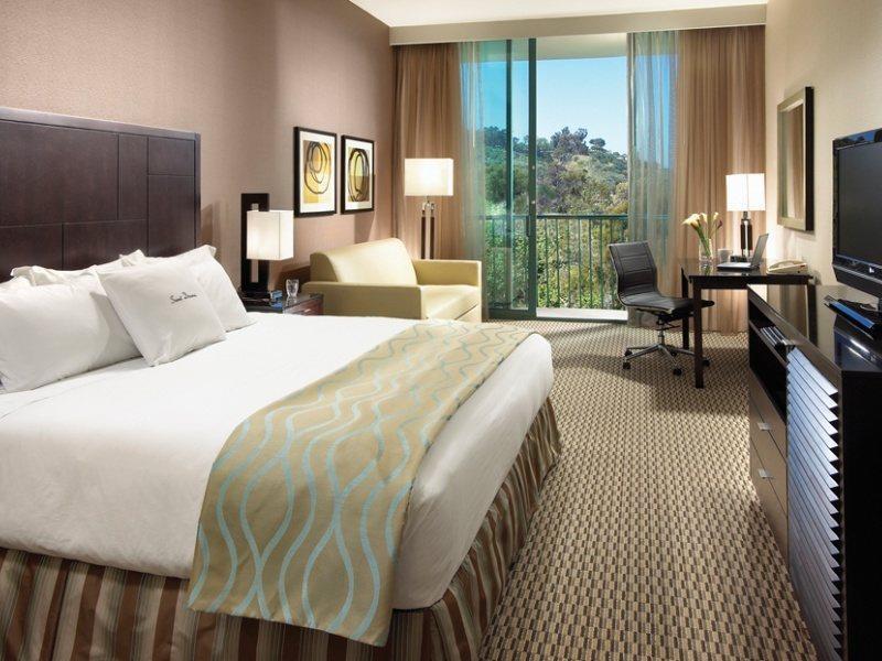 Doubletree By Hilton San Diego Hotel Circle Buitenkant foto