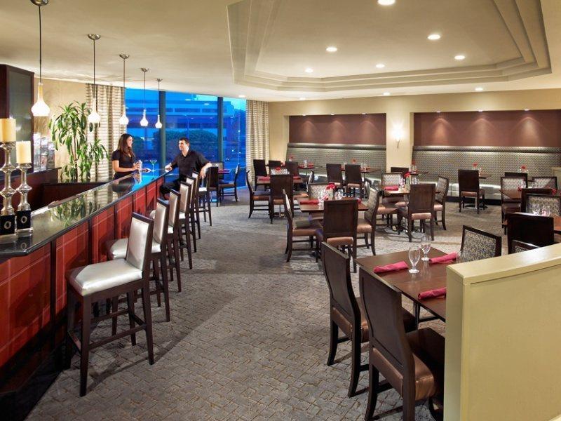 Doubletree By Hilton San Diego Hotel Circle Buitenkant foto