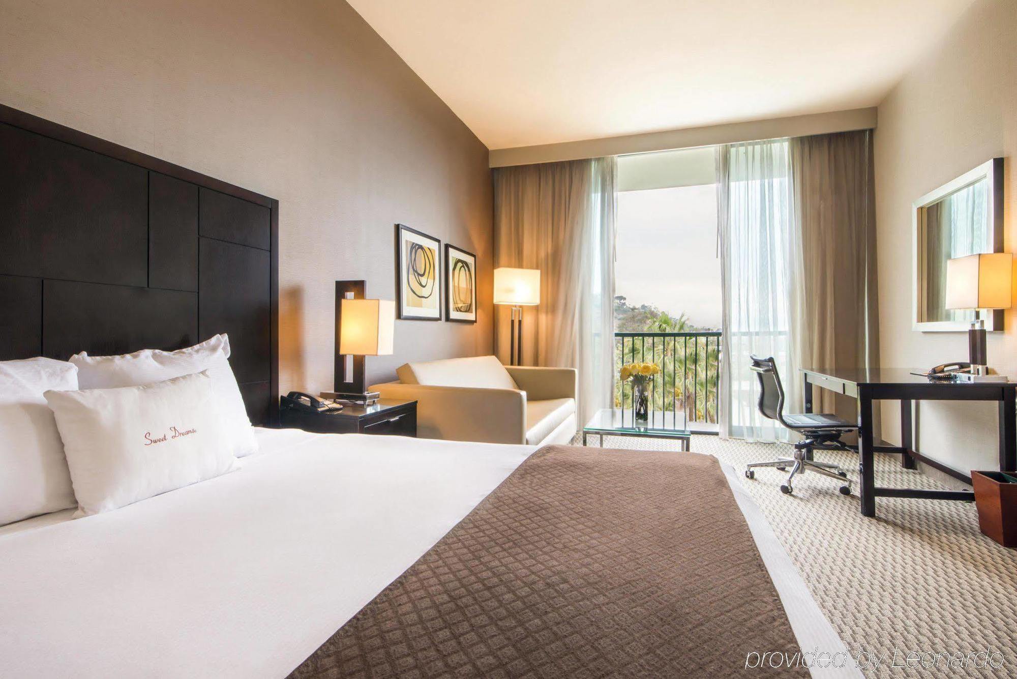 Doubletree By Hilton San Diego Hotel Circle Buitenkant foto
