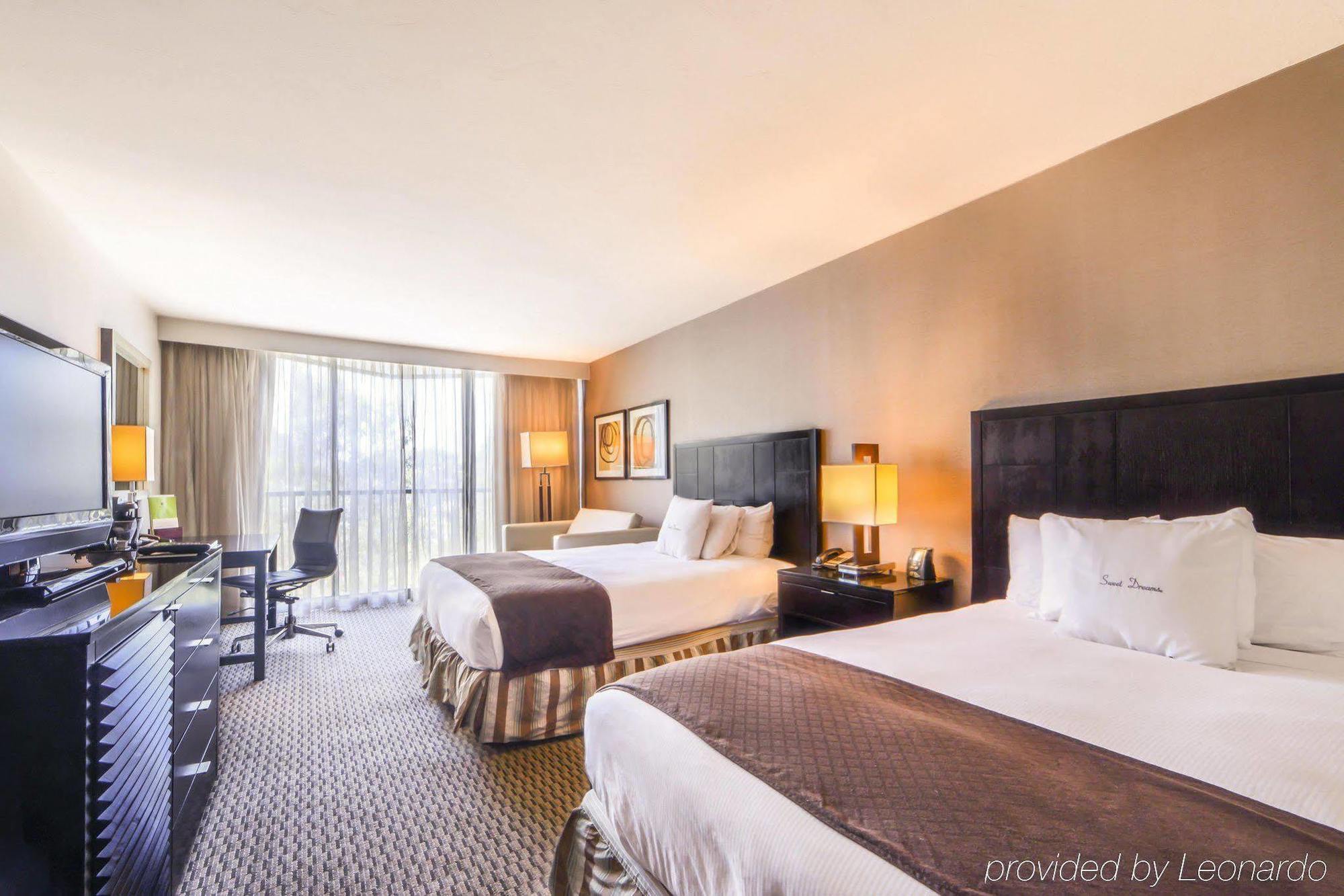 Doubletree By Hilton San Diego Hotel Circle Buitenkant foto