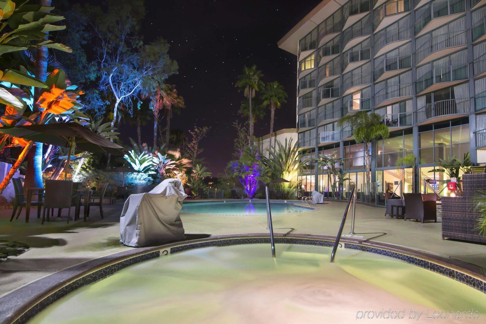 Doubletree By Hilton San Diego Hotel Circle Buitenkant foto