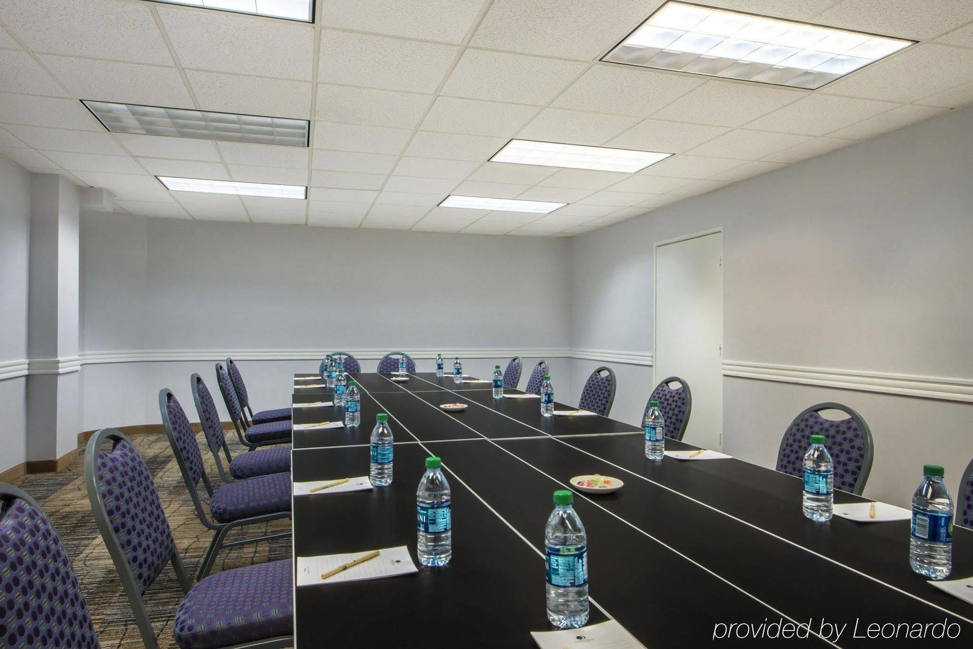 Doubletree By Hilton San Diego Hotel Circle Buitenkant foto